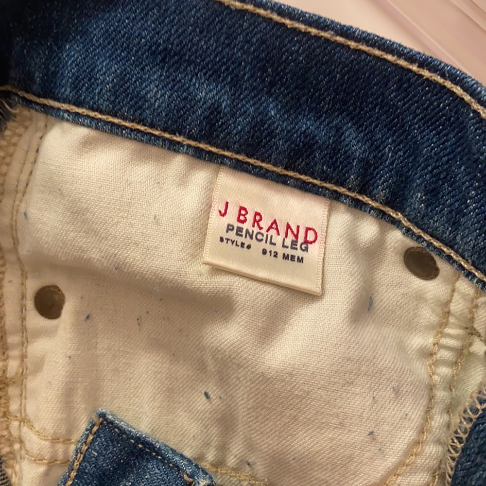 j Brand Shorts - Picture 2 of 4